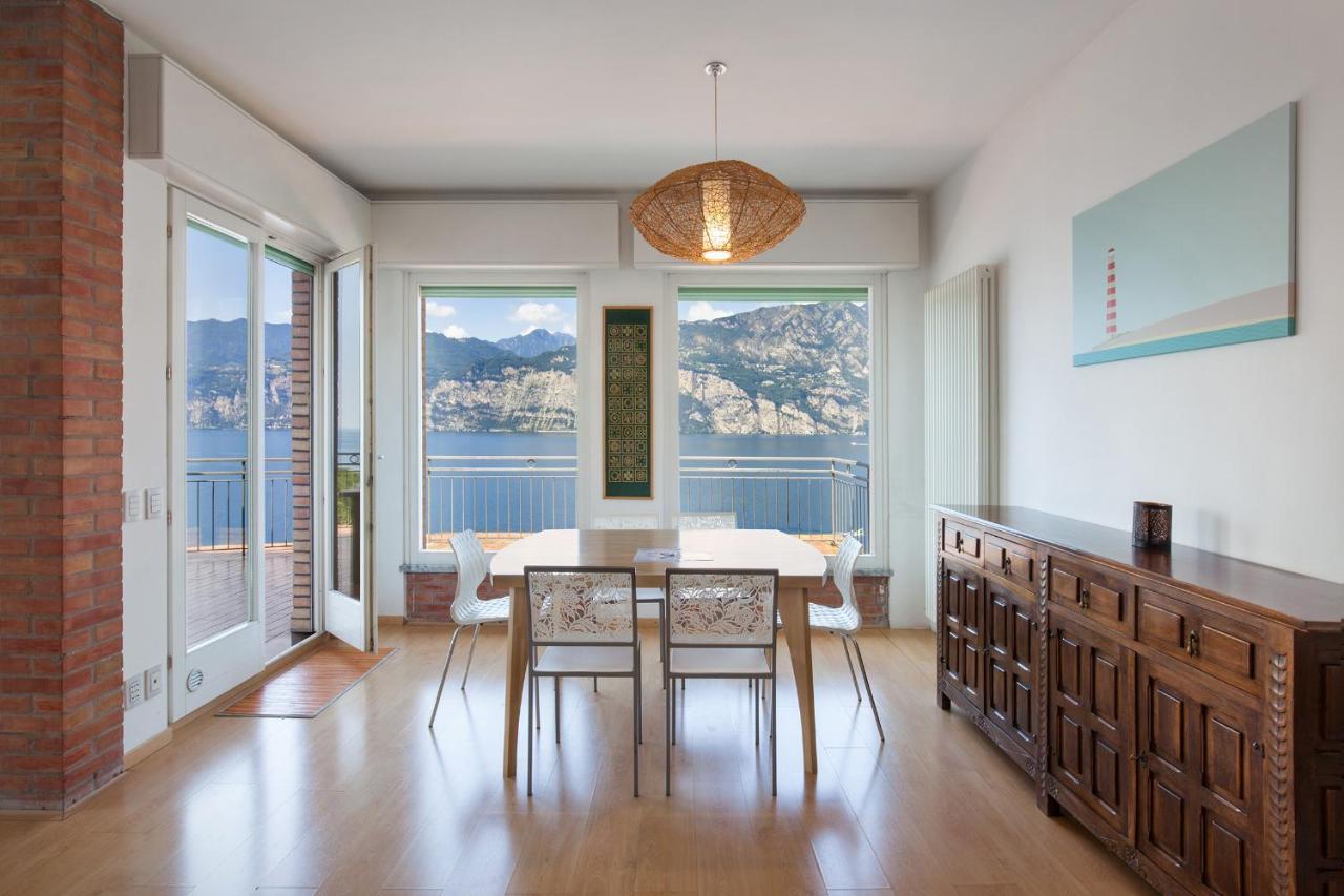 Apartment Windows On The Lake مالتشيزينيه المظهر الخارجي الصورة