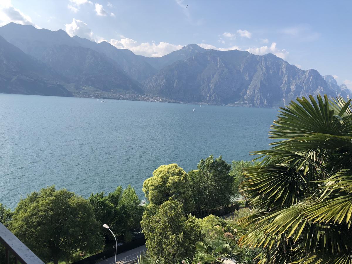 Apartment Windows On The Lake مالتشيزينيه المظهر الخارجي الصورة
